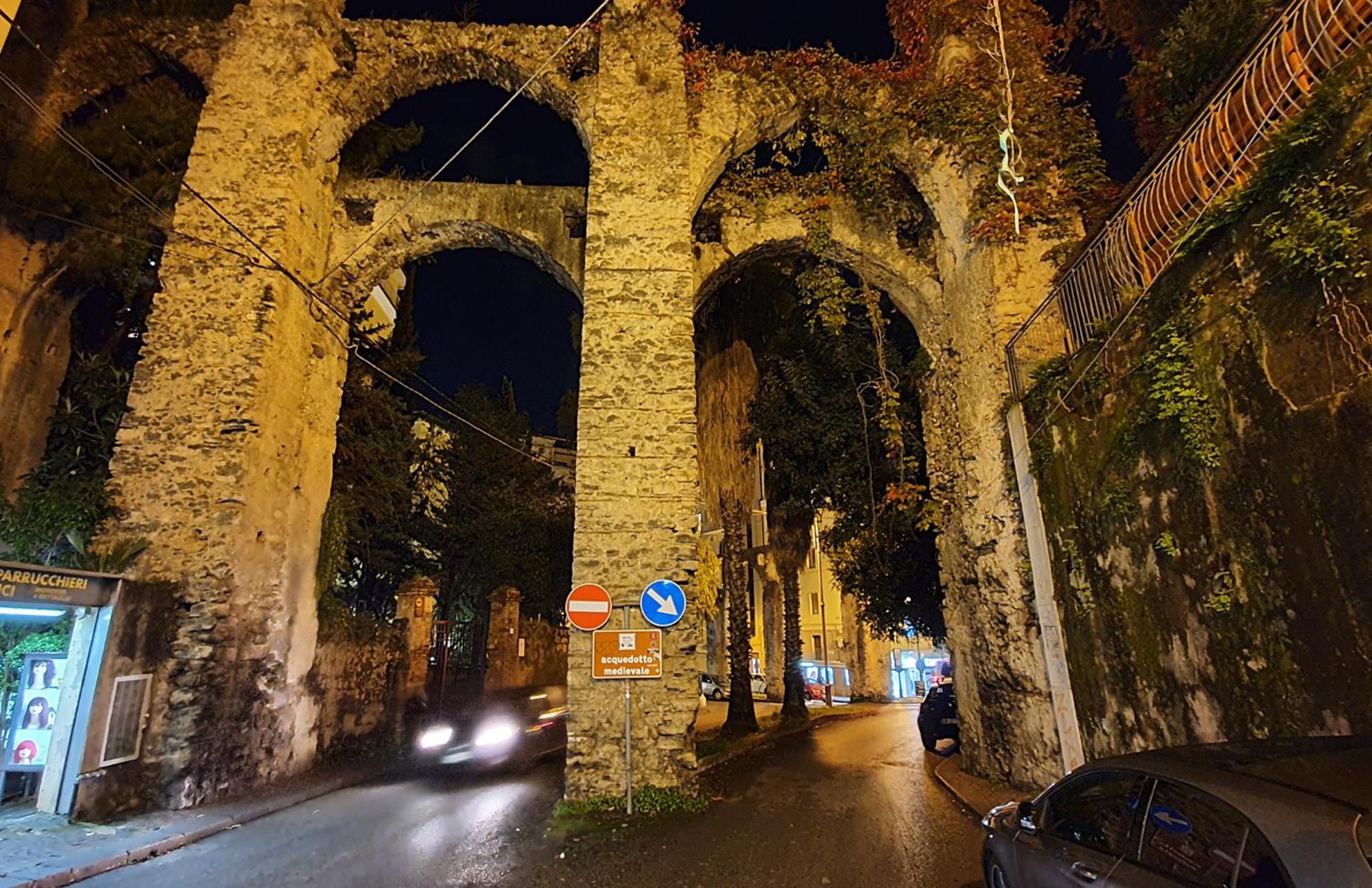 לינה וארוחת בוקר סלרנו La Casa Sugli Archi מראה חיצוני תמונה